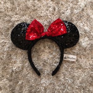 Authentic Minnie Mouse Ears